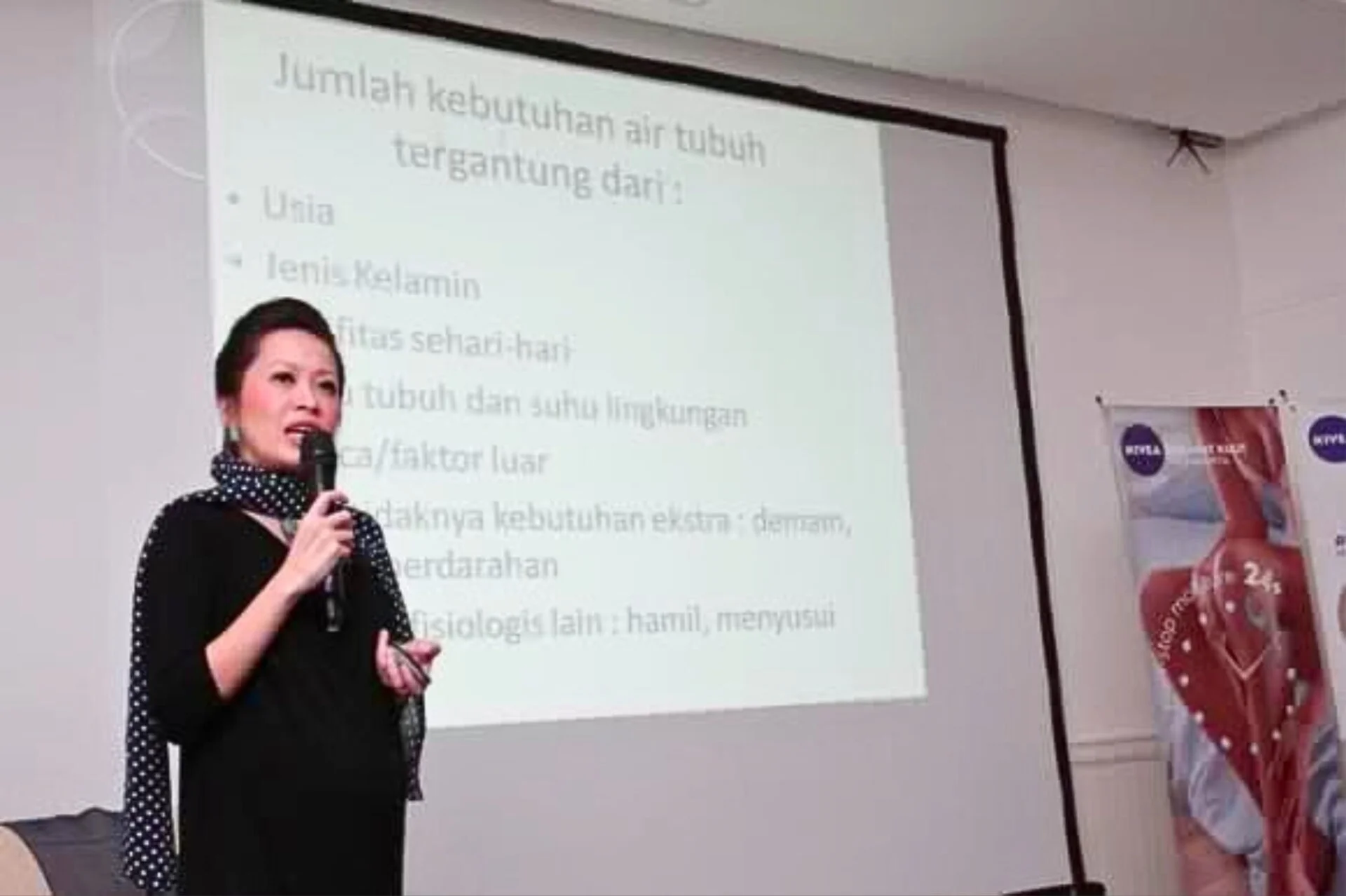 Health Talk with dr. Grace: Pentingnya Air bagi Kesehatan Tubuh dan Kulit Photo
