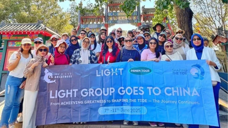 Annual Reward LIGHT Group: Employees Went to China in 2025
