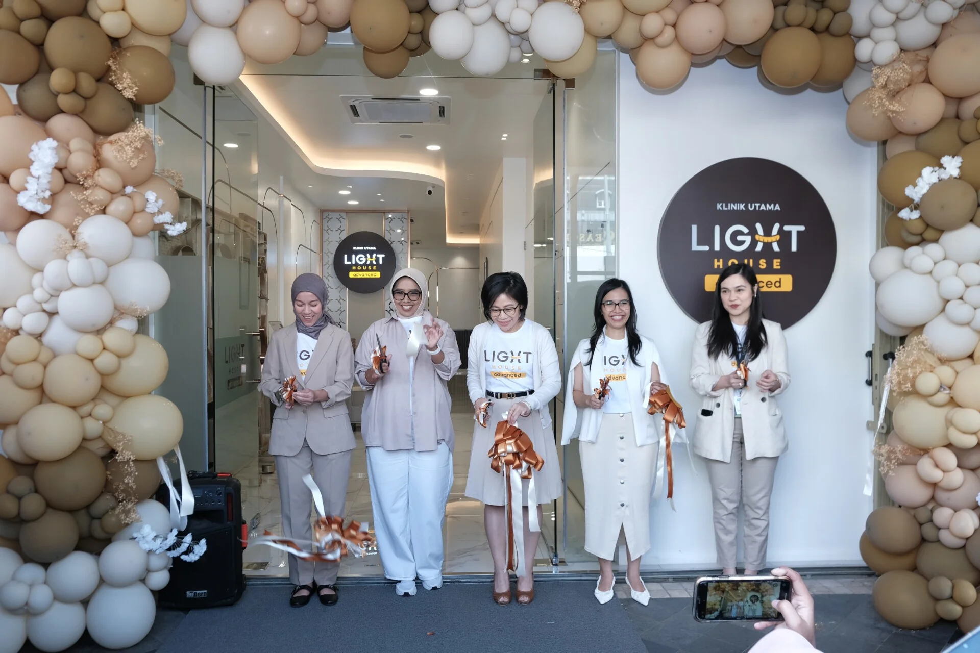 LIGHThouse Advanced Opens New Kelapa Gading Branch, Expanding Comprehensive Bariatric, Fat Removal, and Support Services Photo